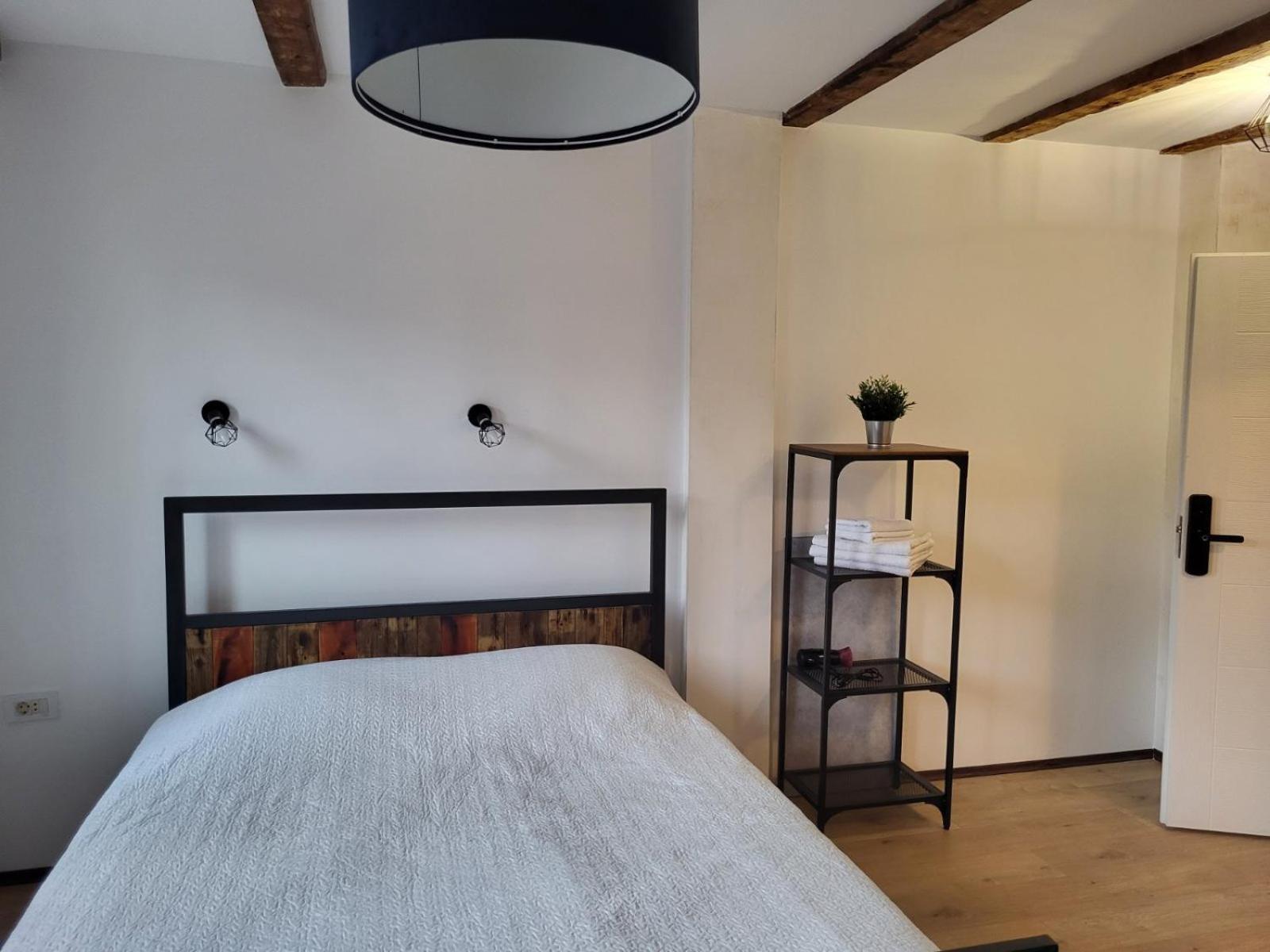 Ni Apartment By The River מראה חיצוני תמונה