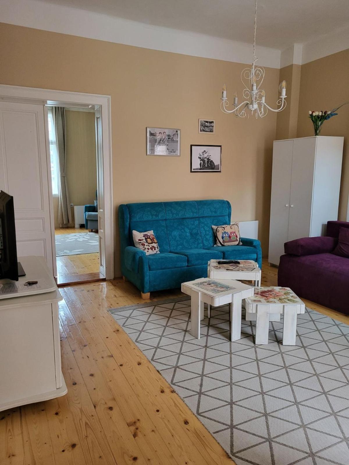 Ni Apartment By The River מראה חיצוני תמונה