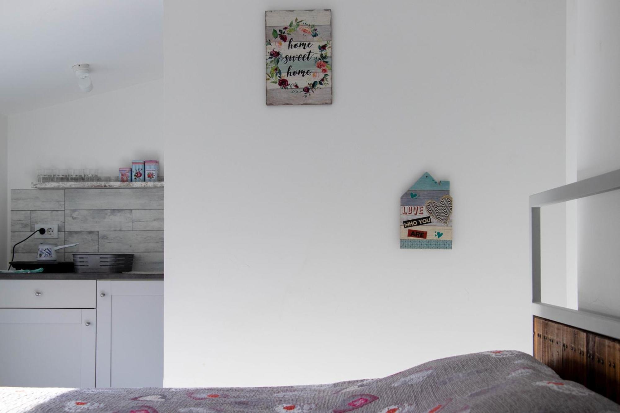 Ni Apartment By The River מראה חיצוני תמונה