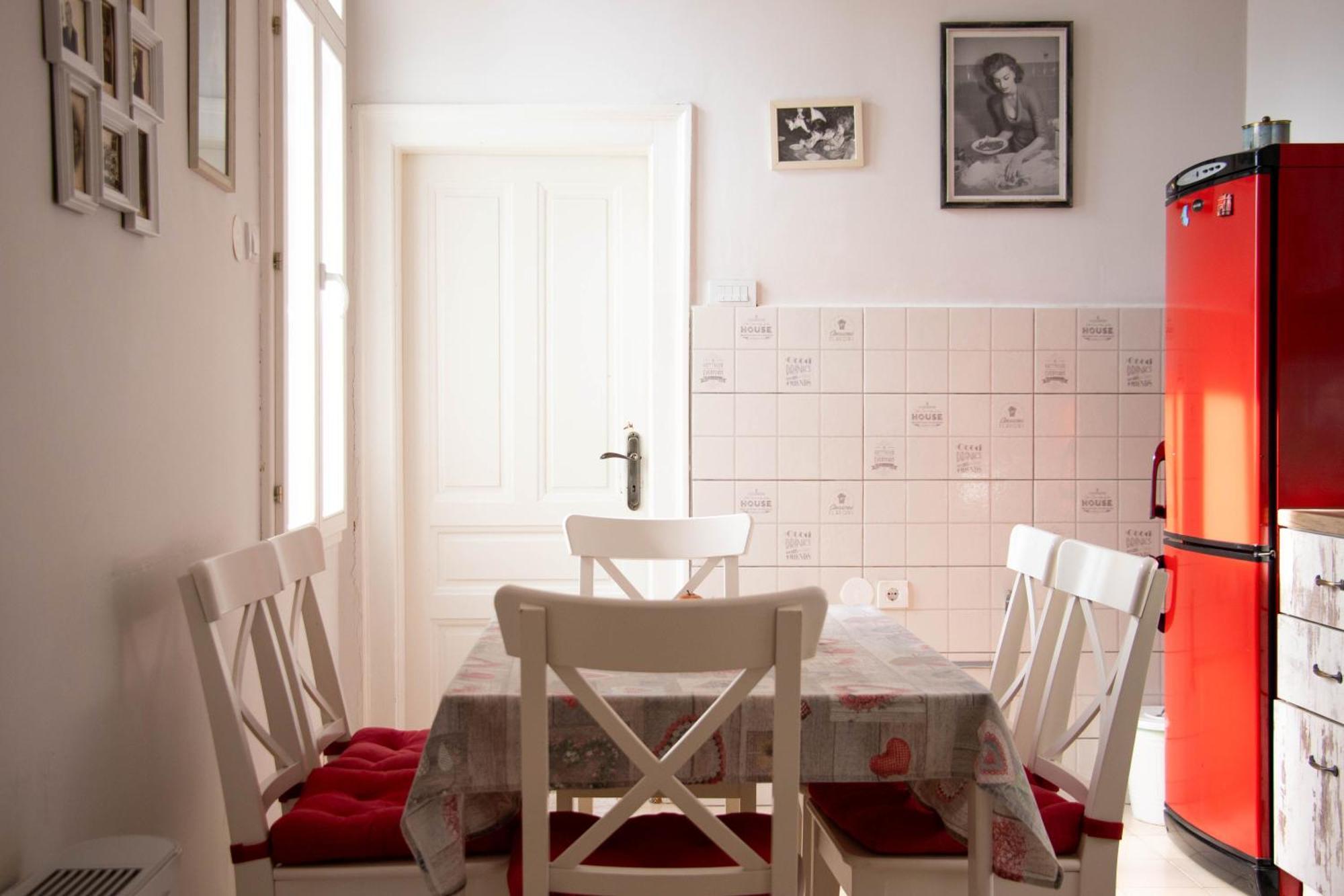 Ni Apartment By The River מראה חיצוני תמונה